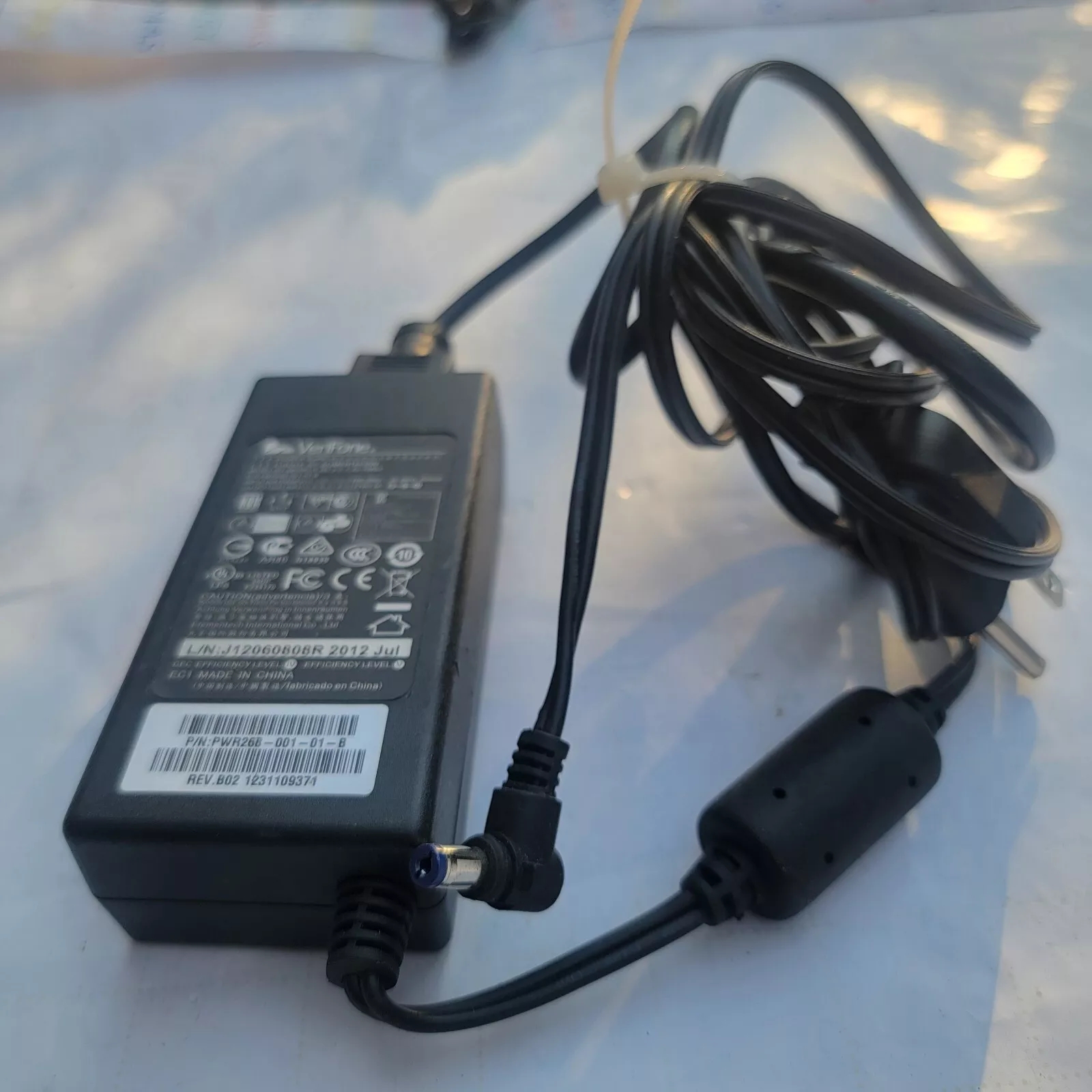 *Brand NEW*Verifone Au-79A0n I.T.E Charger 12V 2A AC Adapter Power Supply - Click Image to Close